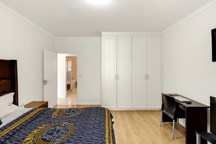 2 Bedroom Property for Sale in Heritage Park Western Cape